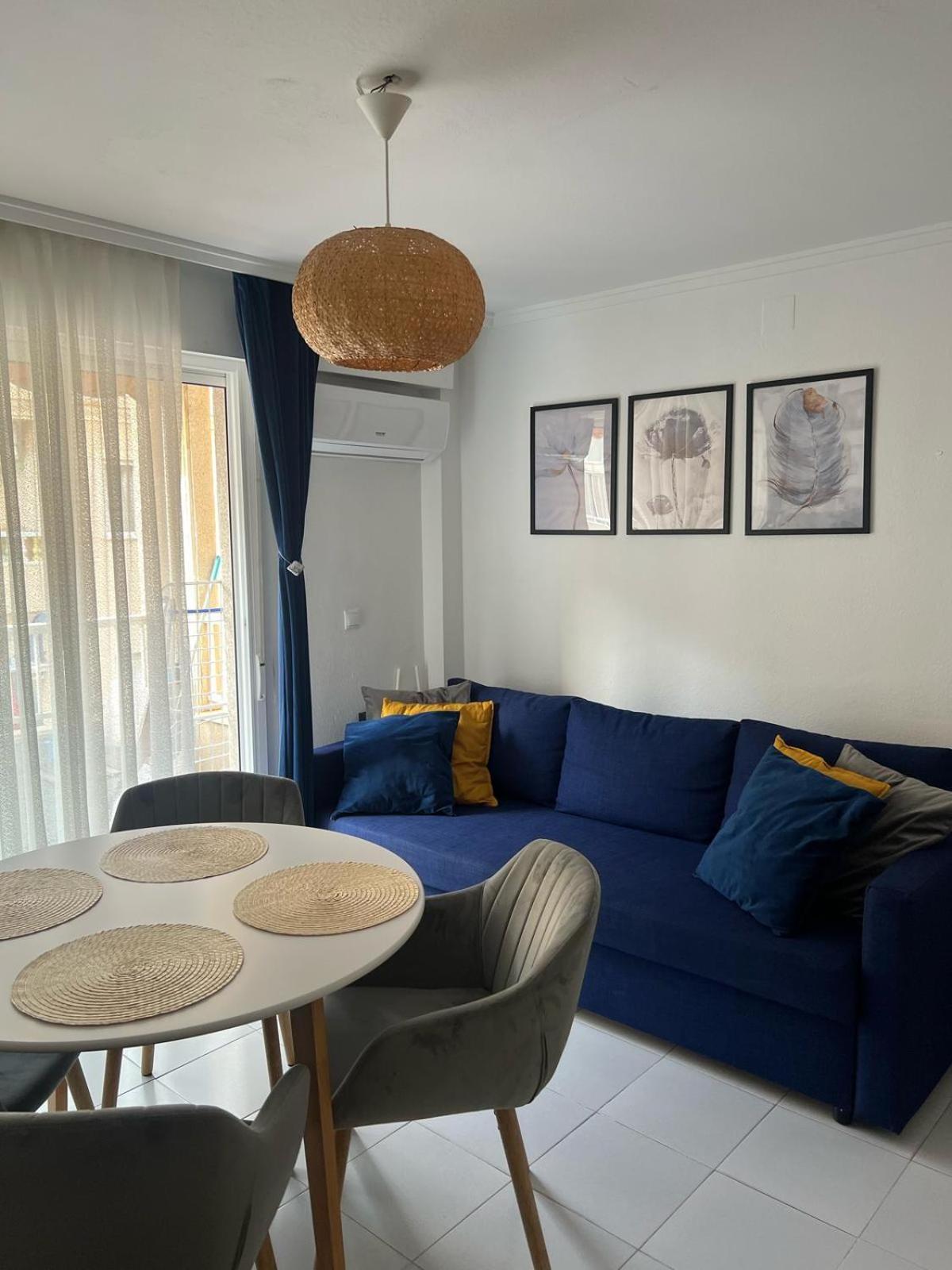 Kiara Apartament - With Garage Torrevieja Extérieur photo