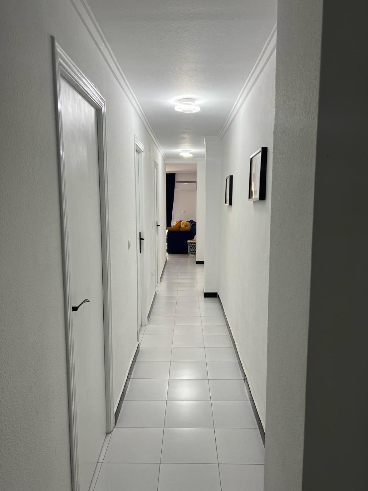 Kiara Apartament - With Garage Torrevieja Extérieur photo